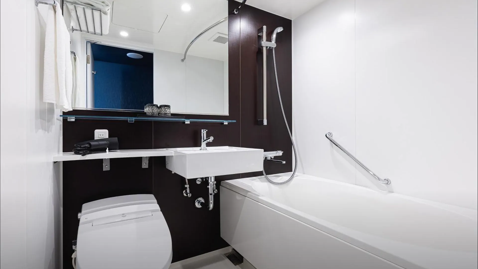 La'Gent Hotel Kyoto Nijo 4*,  Japon